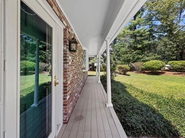 15 Woodridge Rd, Dover MA 02030