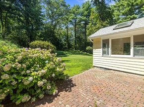 15 Woodridge Rd, Dover MA 02030