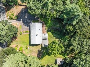 15 Woodridge Rd, Dover MA 02030