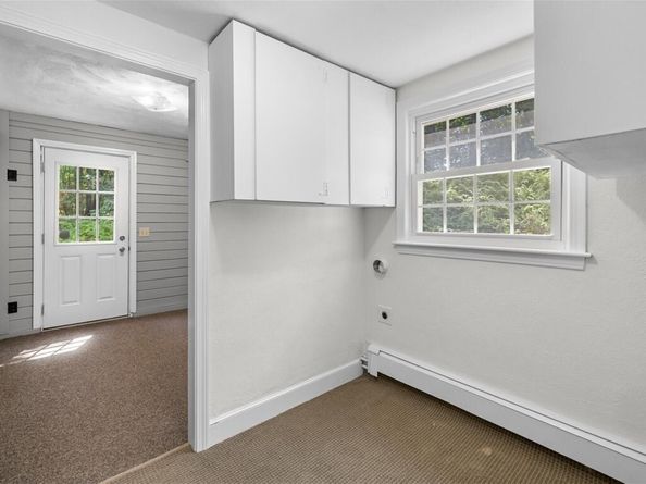 15 Woodridge Rd, Dover MA 02030