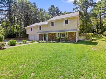 15 Woodridge Rd