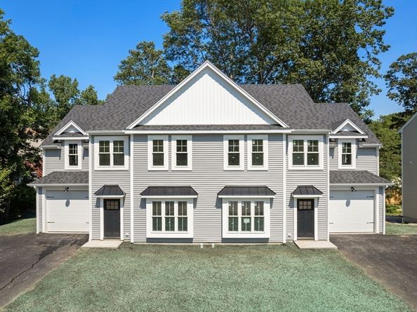 18 Danielles Way, Worcester MA 01606