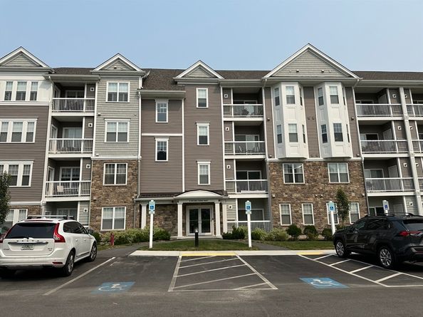 3102 Peters Farm Way 102, Westborough MA 01581