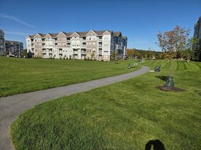 3102 Peters Farm Way 102, Westborough MA 01581