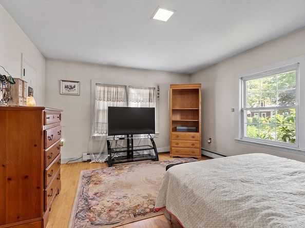 9 Chase St, Newburyport MA 01950