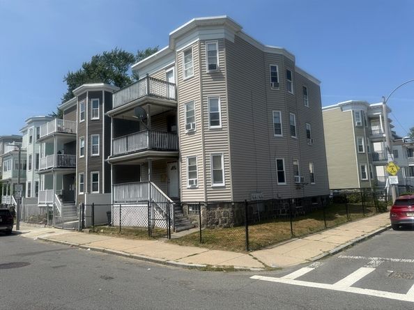 29 Torrey St, Boston MA 02124