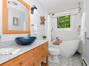 82 Dexter Road, Marion MA 02738