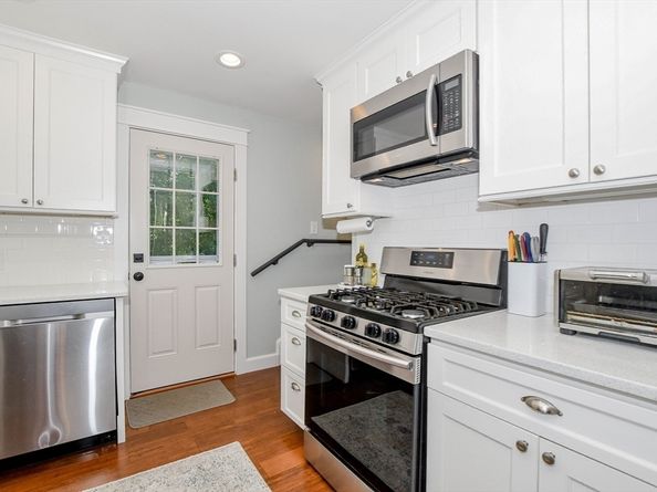 82 Dexter Road, Marion MA 02738