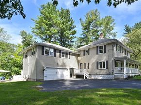 20 Hemlock Rd, Tewksbury MA 01876