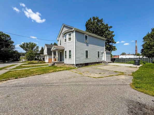 85 Prescott St, Lancaster MA 01523