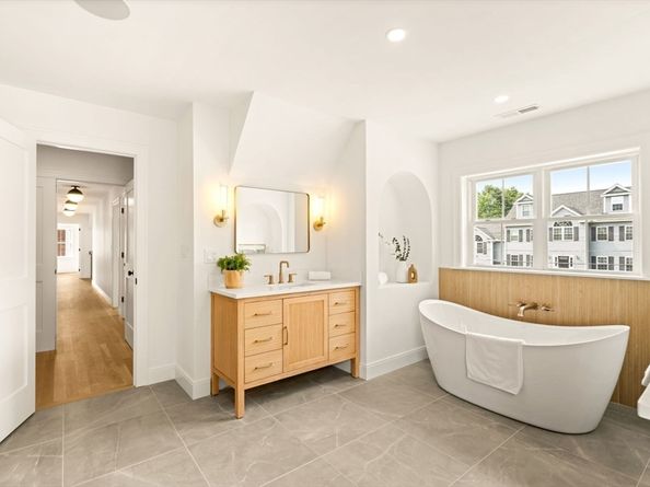 2 Stephanie Street, Burlington MA 01803