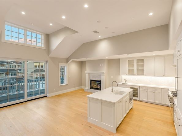 87 Elm Street 322, Cohasset MA 02025