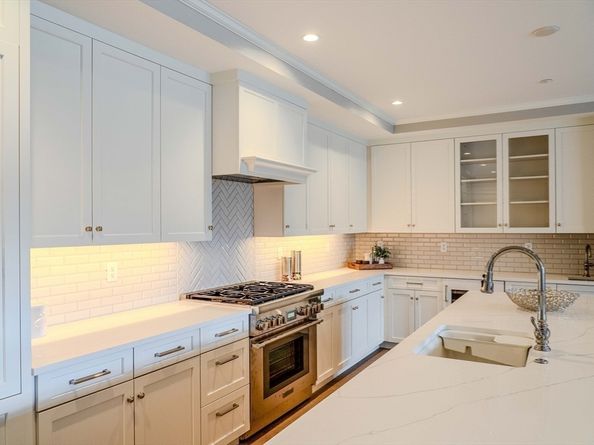 87 Elm Street 322, Cohasset MA 02025