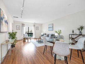 4 Summit Drive 413, Reading MA 01867