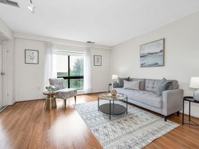 4 Summit Drive 413, Reading MA 01867