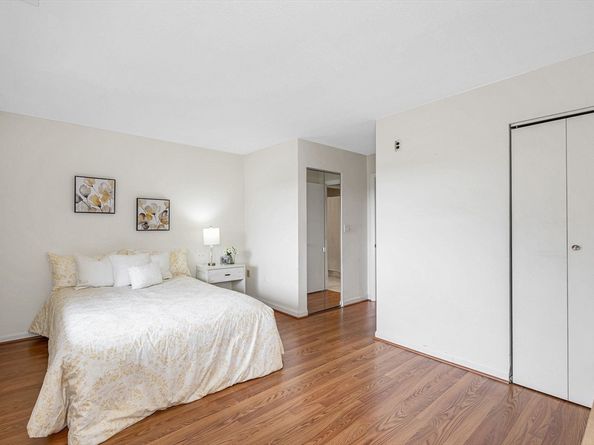 4 Summit Drive 413, Reading MA 01867