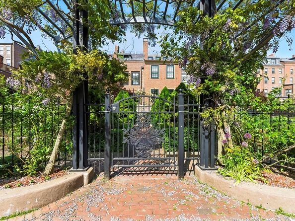 2 Cumston Street 2, Boston MA 02118