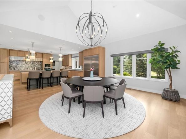 2 Black Rock Dr, Hingham MA 02043