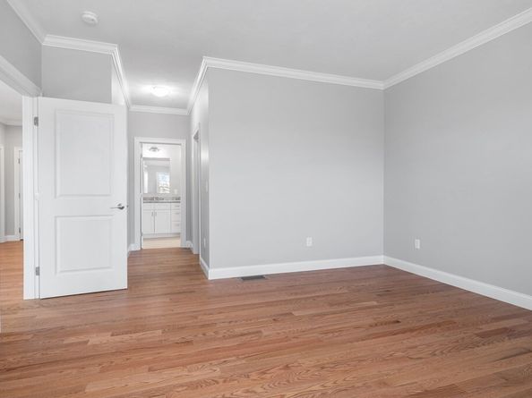 39 Crestwood Circle 42, Northbridge MA 01588