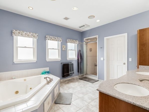 28 Gregg St, Beverly MA 01915