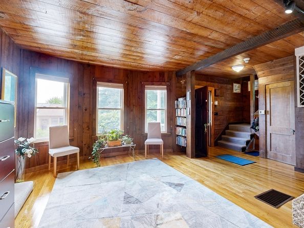 161 Sassamon Ave, Milton MA 02186