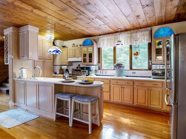 161 Sassamon Ave, Milton MA 02186