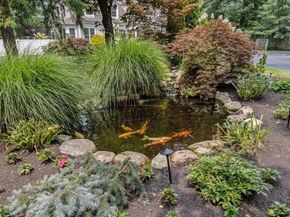 45 Summer St, Duxbury MA 02332