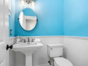 45 Summer St, Duxbury MA 02332