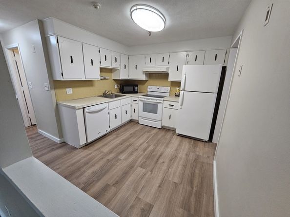 23 Spencer Rd 32F, Boxborough MA 01719