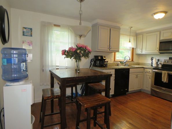 28 Savoy St, Billerica MA 01862