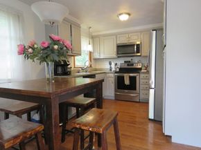 28 Savoy St, Billerica MA 01862