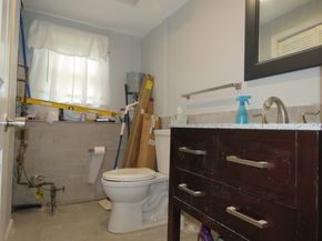 28 Savoy St, Billerica MA 01862