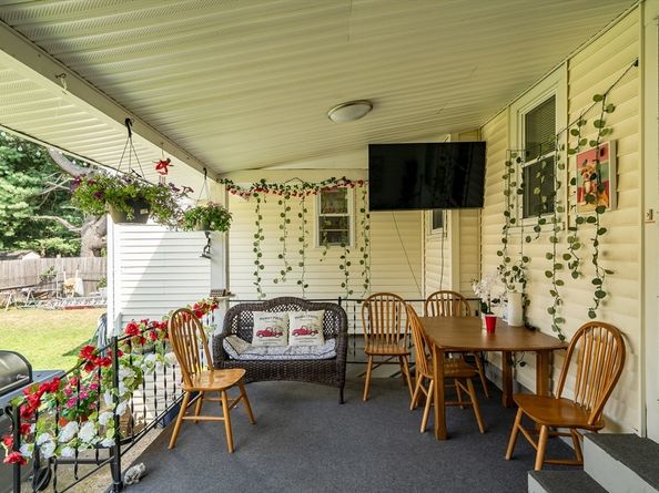 30 Donlon St, Framingham MA 01701