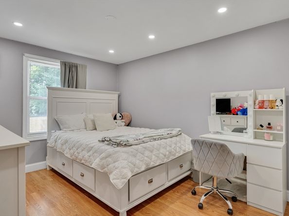 30 Donlon St, Framingham MA 01701
