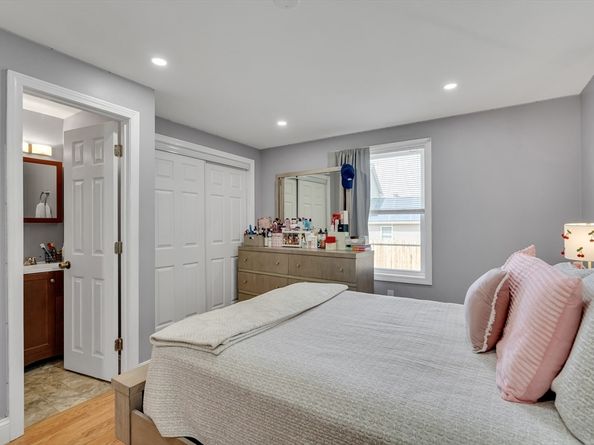 30 Donlon St, Framingham MA 01701