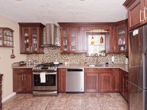 11 Azalea Ln 11, Marlborough MA 01752