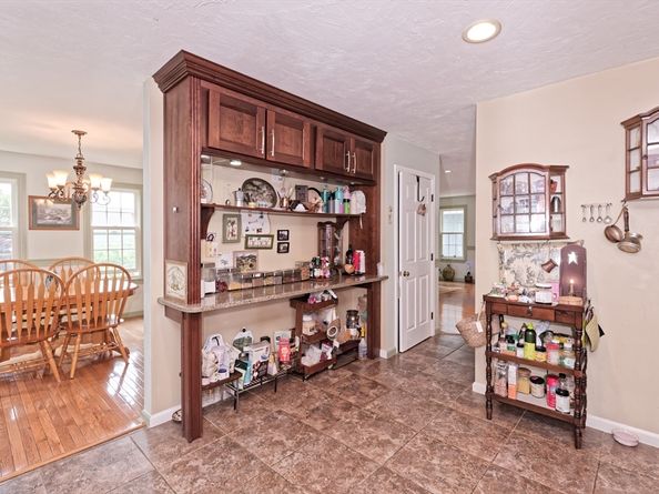 11 Azalea Ln 11, Marlborough MA 01752