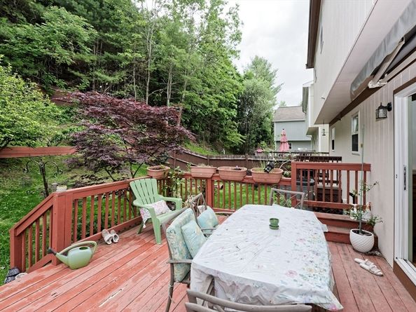 11 Azalea Ln 11, Marlborough MA 01752