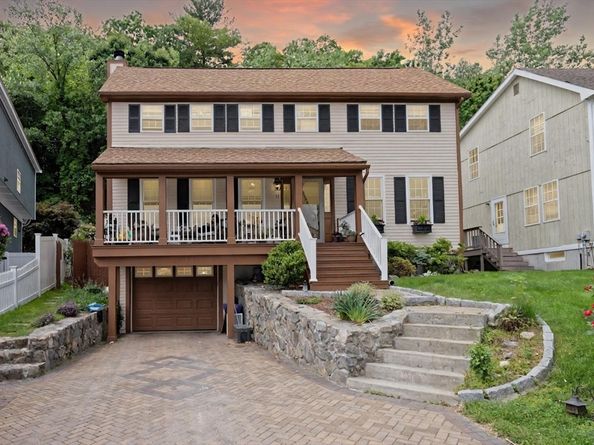 11 Azalea Ln 11, Marlborough MA 01752