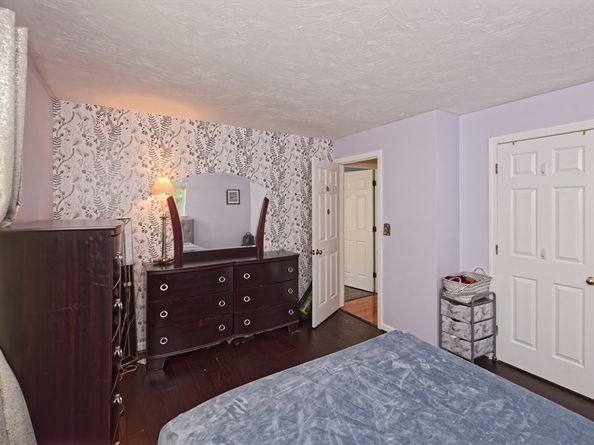 11 Azalea Ln 11, Marlborough MA 01752
