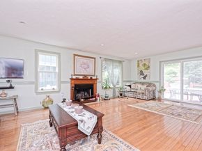 11 Azalea Ln 11, Marlborough MA 01752