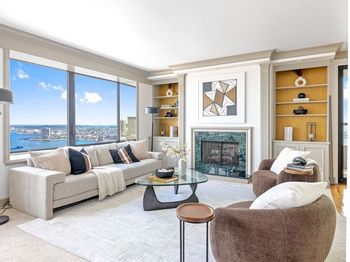 85 E India Row