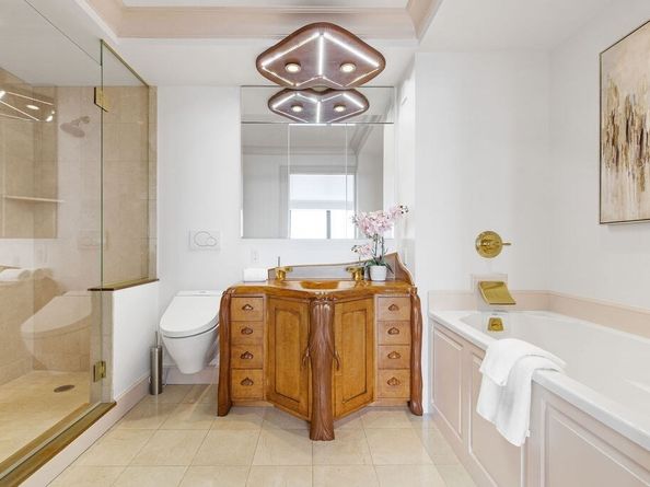 85 E India Row 31AB, Boston MA 02110