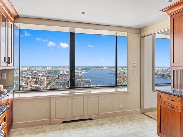 85 E India Row 31AB, Boston MA 02110