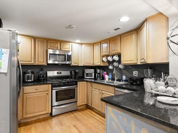 35-37 Harvard St, Everett MA 02149