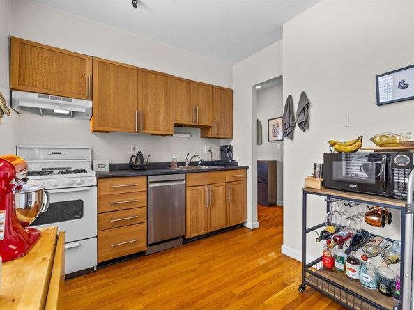 1486 Commonwealth Ave 4, Boston MA 02135