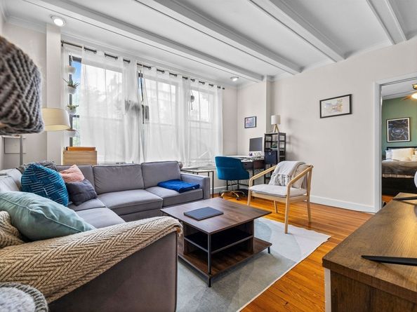 1486 Commonwealth Ave 4, Boston MA 02135
