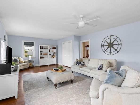 36 Lennox Rd, Nahant MA 01908