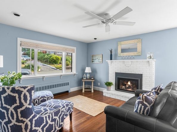 36 Lennox Rd, Nahant MA 01908