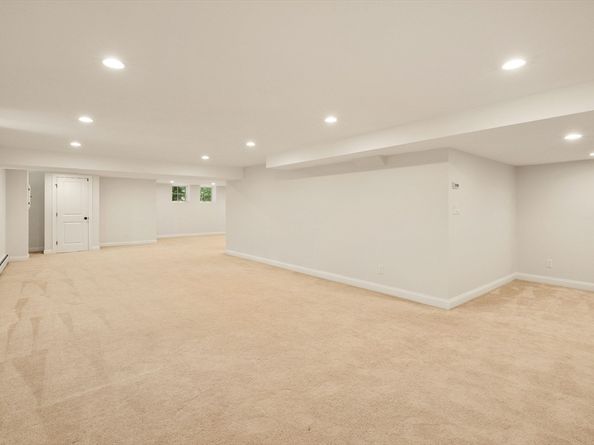 245 East St, Lexington MA 02420